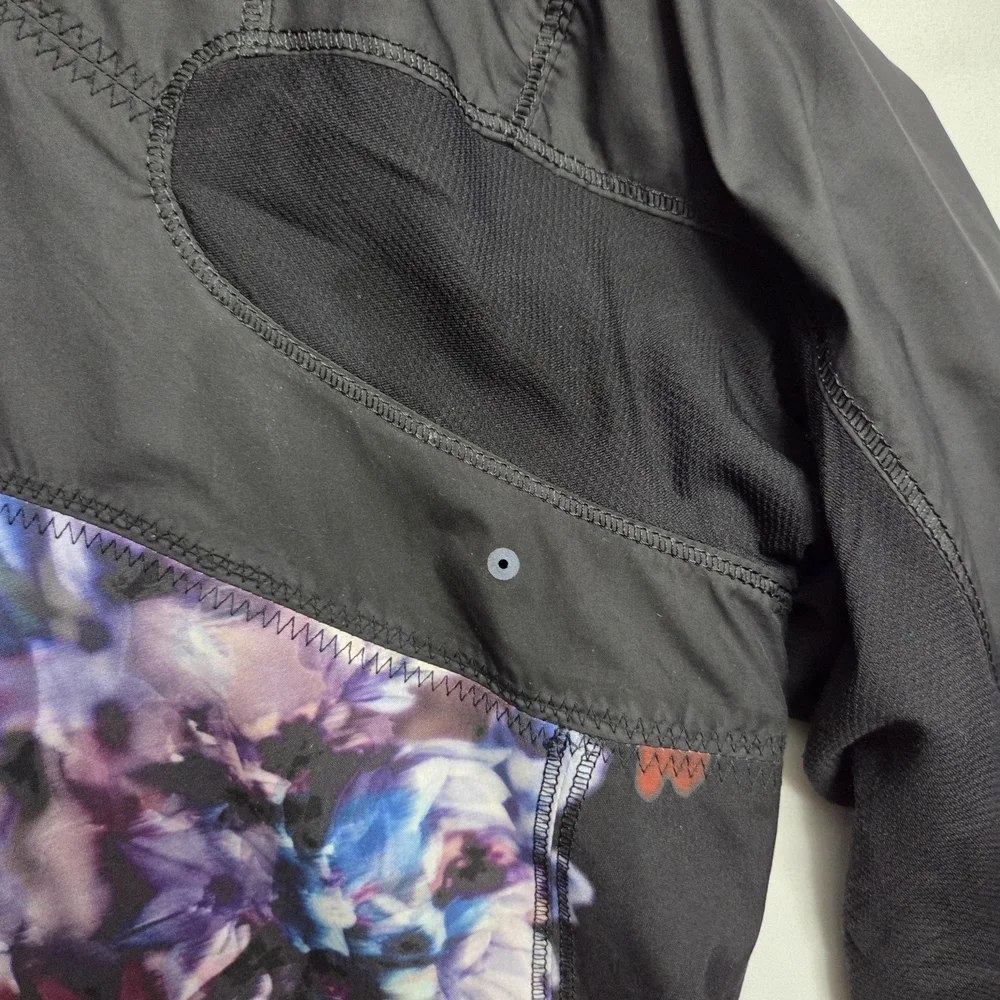 Lululemon Run For Your Life Jacket Moody Mirage Floral Size 6 - Picture 5 of 12